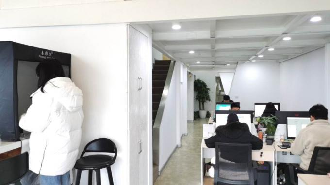 100ml καλλυντικό μπουκάλι ψεκασμού αρώματος γυαλιού αερόσακων σχεδίου εμπορευματοκιβωτίων γυαλιού 12